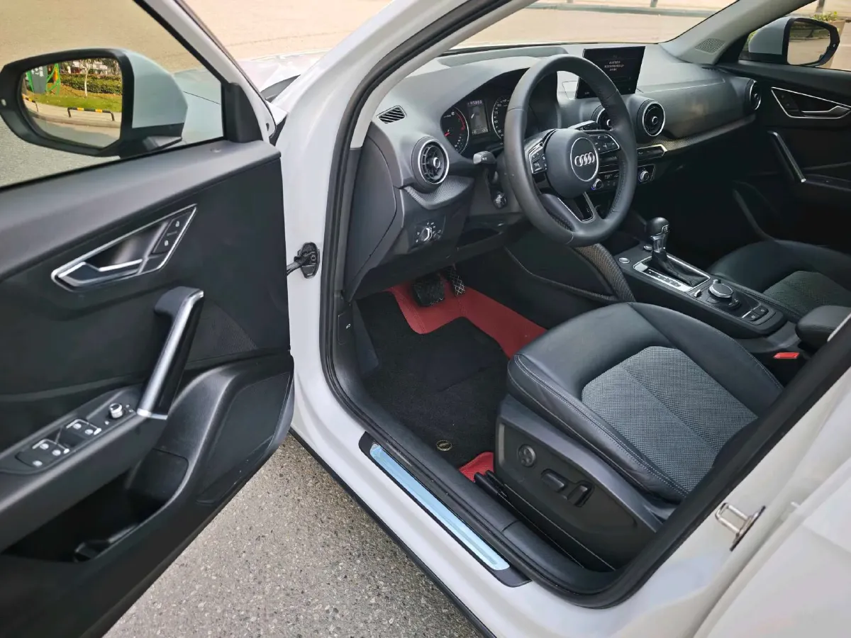 2021 Audi Q2L 1.4T 150HP L4 7DCT,autocango,china used car exporter,china ev exporter,chinese used car exporter,chinese used ev exporter