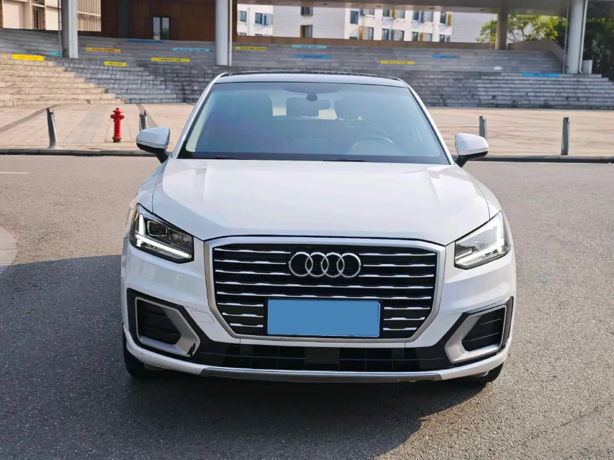 2021 Audi Q2L 1.4T 150HP L4 7DCT,autocango,china used car exporter,china ev exporter,chinese used car exporter,chinese used ev exporter