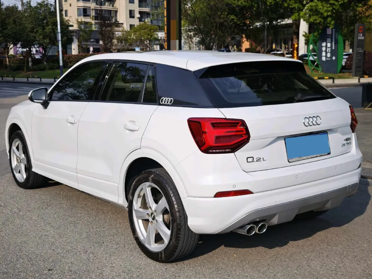 2021 Audi Q2L 1.4T 150HP L4 7DCT,autocango,china used car exporter,china ev exporter,chinese used car exporter,chinese used ev exporter