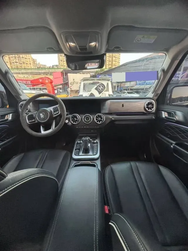 2023 Tank 300 2.0T 227HP L4 8AT,autocango,china used car exporter,china ev exporter,chinese used car exporter,chinese used ev exporter