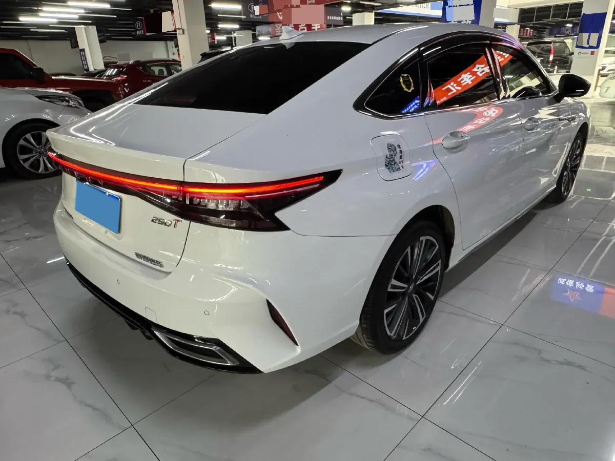 2022 Chery Arrizo 8 1.6T 197HP L4 7DCT,autocango,china used car exporter,china ev exporter,chinese used car exporter,chinese used ev exporter