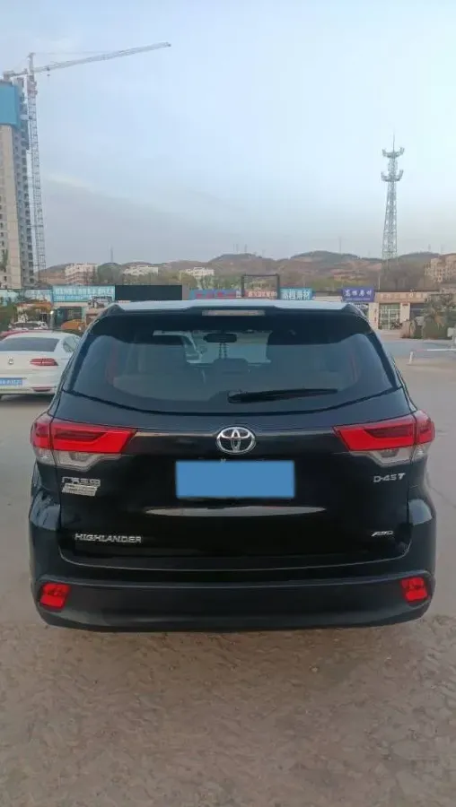 2021 Toyota Highlander 2.0T 220HP L4 6AT,autocango,china used car exporter,china ev exporter,chinese used car exporter,chinese used ev exporter