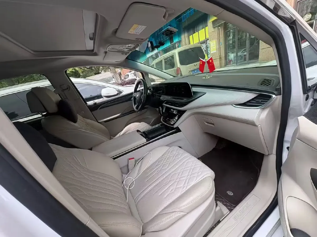 2022 Buick GL8 2.0T 237HP L4 9AT,autocango,china used car exporter,china ev exporter,chinese used car exporter,chinese used ev exporter