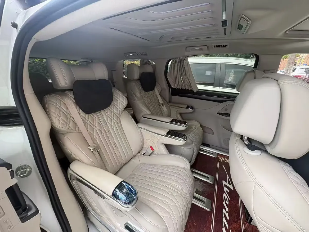 2022 Buick GL8 2.0T 237HP L4 9AT,autocango,china used car exporter,china ev exporter,chinese used car exporter,chinese used ev exporter