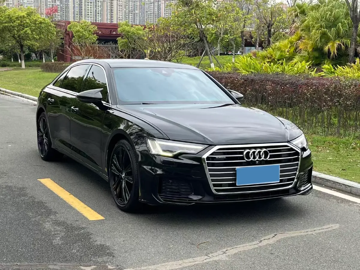 2021 Audi A6L 2.0T 224HP L4 7DCT,autocango,china used car exporter,china ev exporter,chinese used car exporter,chinese used ev exporter