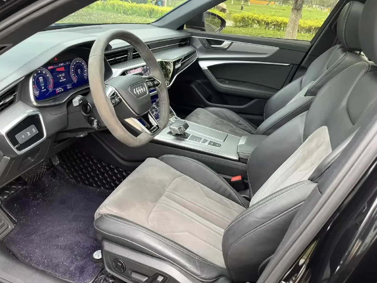 2021 Audi A6L 2.0T 224HP L4 7DCT,autocango,china used car exporter,china ev exporter,chinese used car exporter,chinese used ev exporter