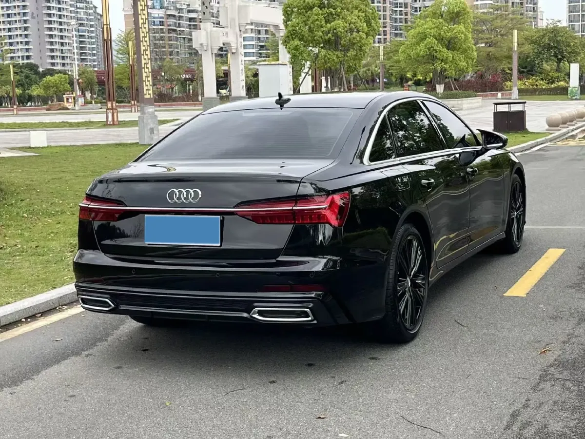 2021 Audi A6L 2.0T 224HP L4 7DCT,autocango,china used car exporter,china ev exporter,chinese used car exporter,chinese used ev exporter