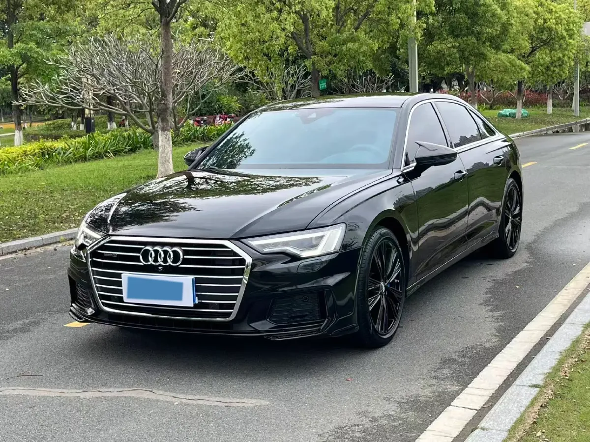 2021 Audi A6L 2.0T 224HP L4 7DCT,autocango,china used car exporter,china ev exporter,chinese used car exporter,chinese used ev exporter