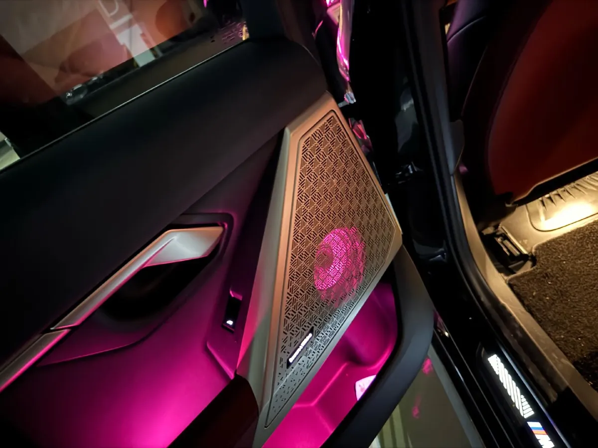 2025 BMW 5 Series 2.0T 258HP L4 8AT,autocango,china used car exporter,china ev exporter,chinese used car exporter,chinese used ev exporter