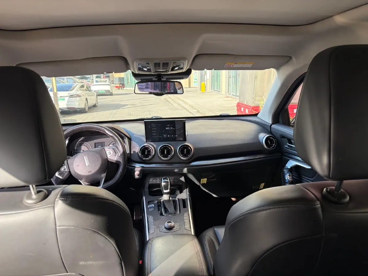 2019 WEY VV5 2.0T 224HP L4 7DCT,autocango,china used car exporter,china ev exporter,chinese used car exporter,chinese used ev exporter