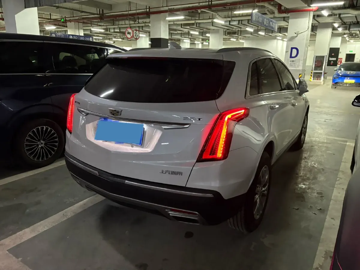 2021 Cadillac XT5 2.0T 237HP L4 9AT,autocango,china used car exporter,china ev exporter,chinese used car exporter,chinese used ev exporter