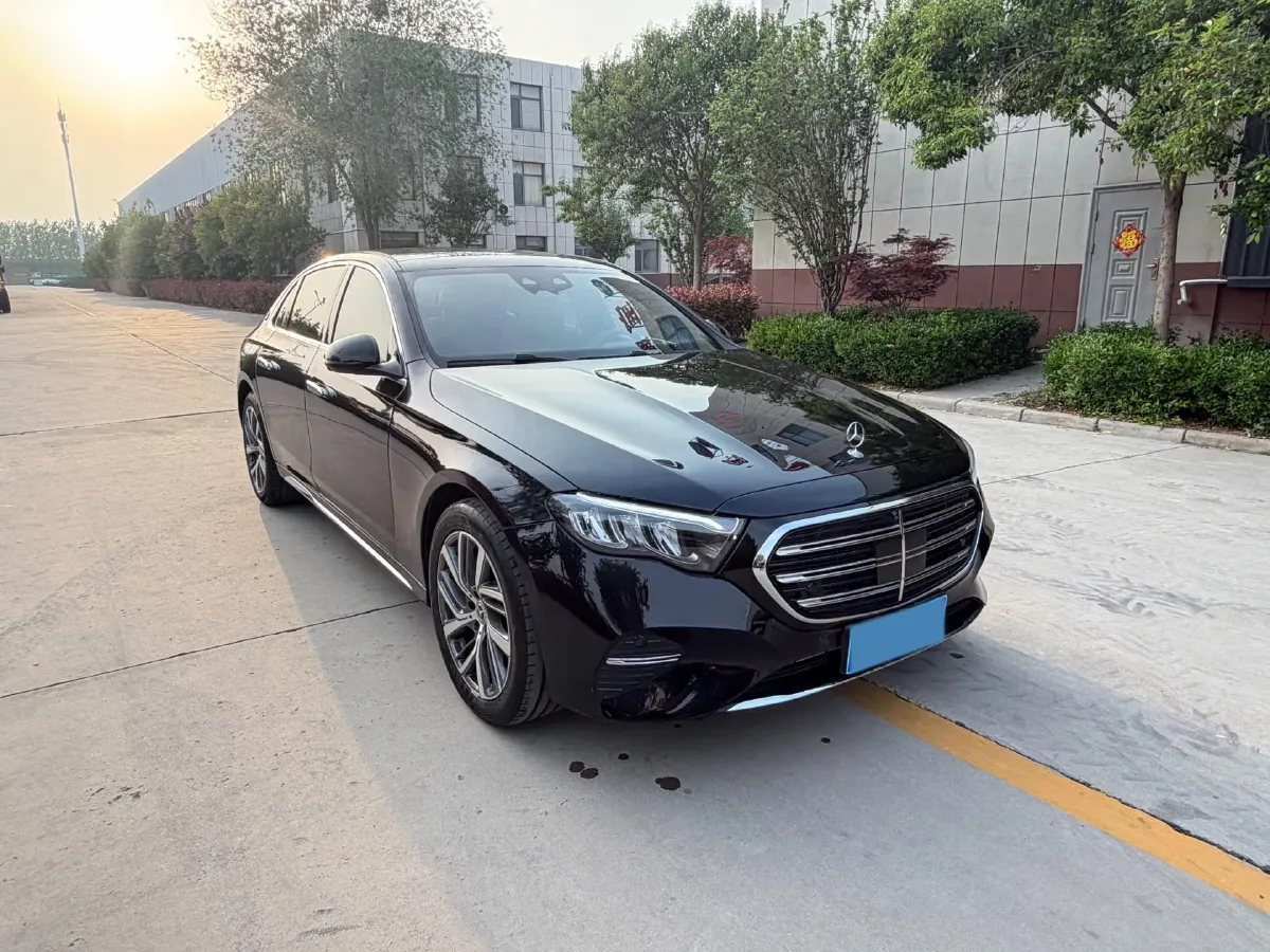 2025 Mercedes-Benz E Class 2.0T 258HP L4 9AT,autocango,china used car exporter,china ev exporter,chinese used car exporter,chinese used ev exporter