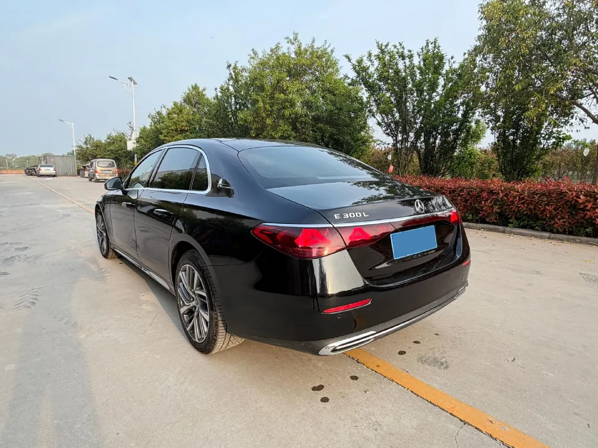 2025 Mercedes-Benz E Class 2.0T 258HP L4 9AT,autocango,china used car exporter,china ev exporter,chinese used car exporter,chinese used ev exporter