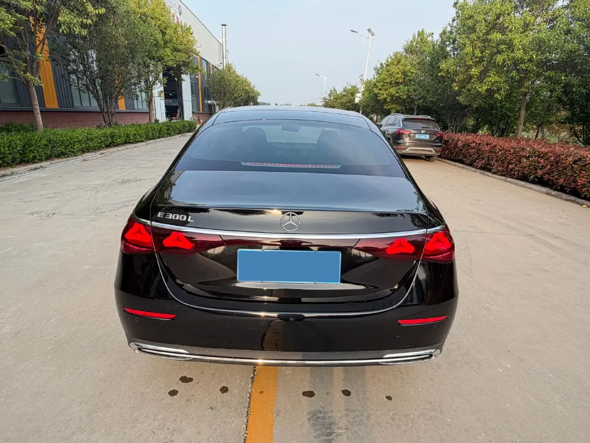 2025 Mercedes-Benz E Class 2.0T 258HP L4 9AT,autocango,china used car exporter,china ev exporter,chinese used car exporter,chinese used ev exporter