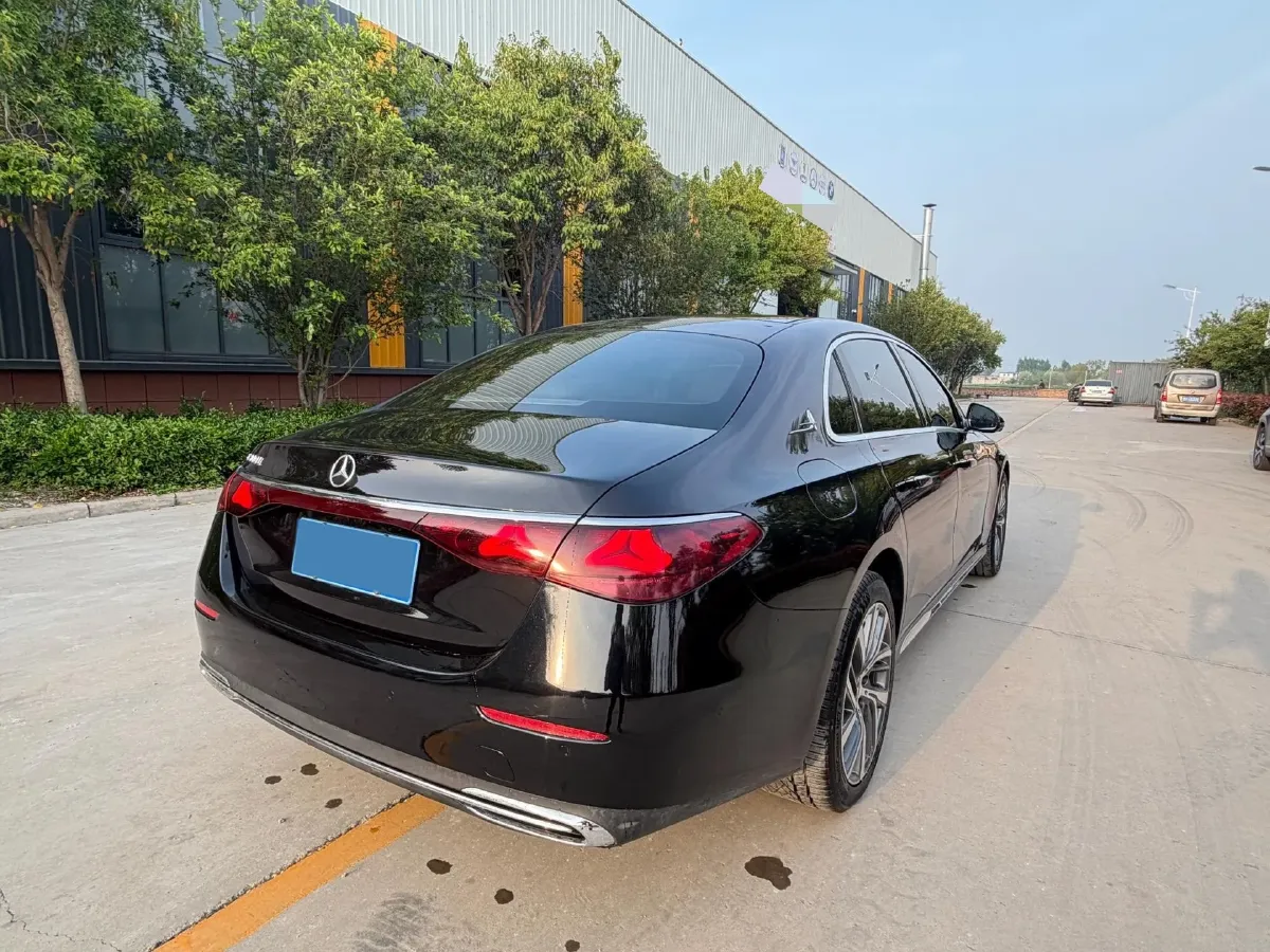 2025 Mercedes-Benz E Class 2.0T 258HP L4 9AT,autocango,china used car exporter,china ev exporter,chinese used car exporter,chinese used ev exporter