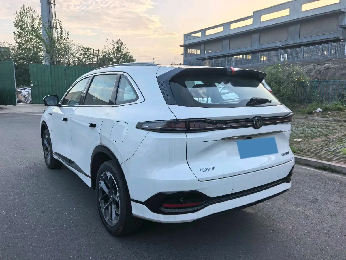 2025 ChangAn CS75 Plus 1.5T 192HP L4 8AT,autocango,china used car exporter,china ev exporter,chinese used car exporter,chinese used ev exporter