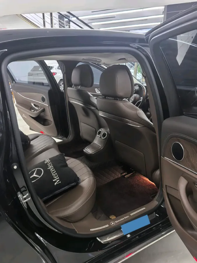 2022 Mercedes-Benz GLC Class 2.0T 258HP L4 9AT,autocango,china used car exporter,china ev exporter,chinese used car exporter,chinese used ev exporter