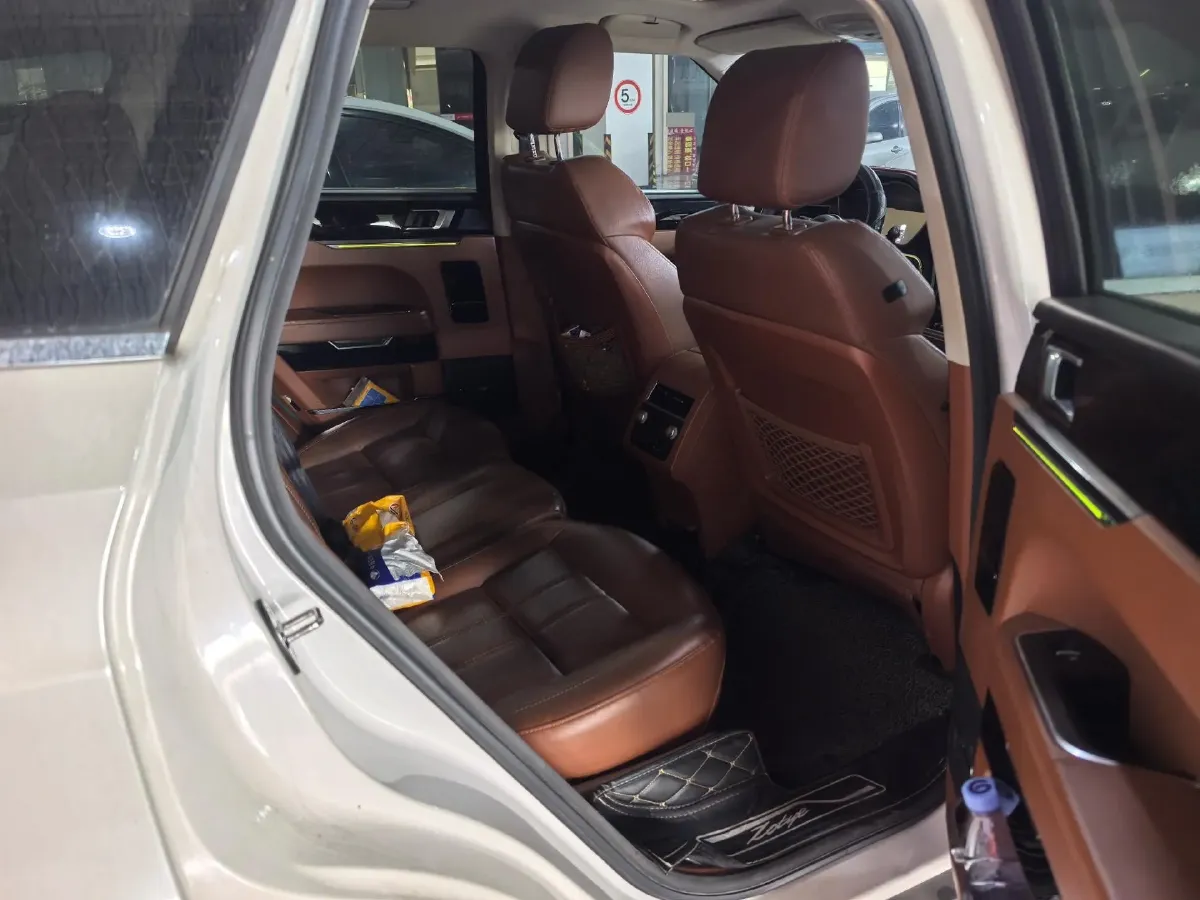 2017 Zotye T700 1.8T 177HP L4 6DCT,autocango,china used car exporter,china ev exporter,chinese used car exporter,chinese used ev exporter