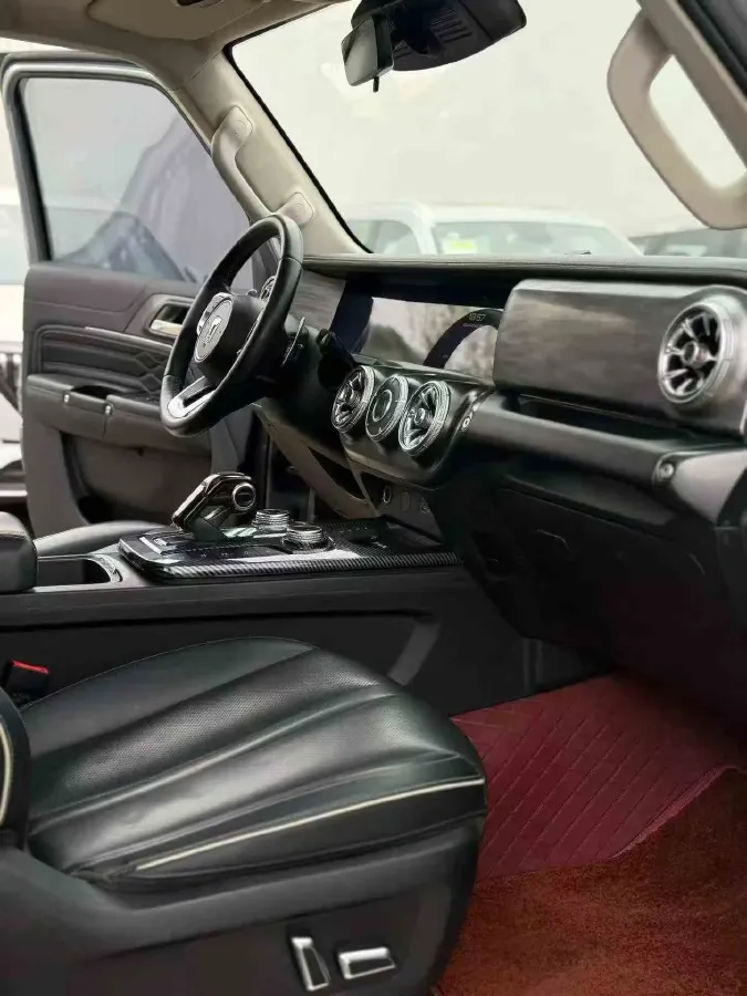 2021 Tank 300 2.0T 227HP L4 8AT,autocango,china used car exporter,china ev exporter,chinese used car exporter,chinese used ev exporter