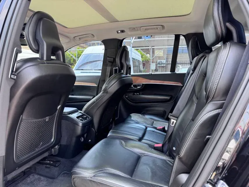 2018 Volvo XC90 2.0T 320HP L4 8AT,autocango,china used car exporter,china ev exporter,chinese used car exporter,chinese used ev exporter