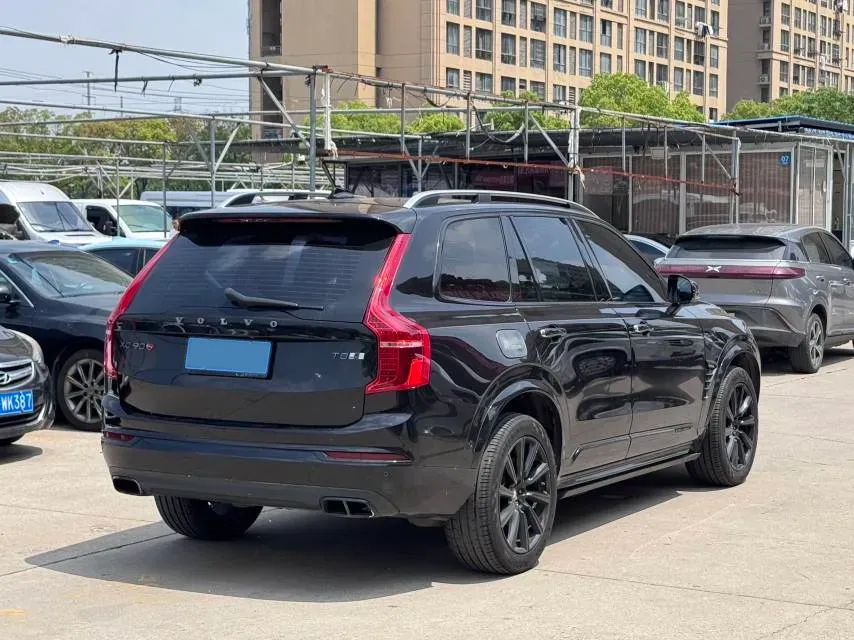 2018 Volvo XC90 2.0T 320HP L4 8AT,autocango,china used car exporter,china ev exporter,chinese used car exporter,chinese used ev exporter