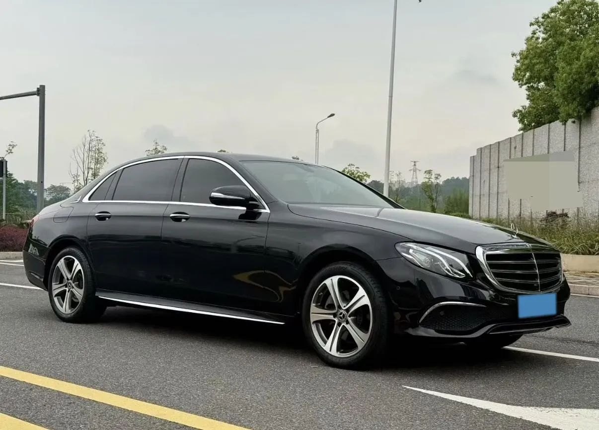 2020 Mercedes-Benz E Class 1.5T 184HP L4 9AT,autocango,china used car exporter,china ev exporter,chinese used car exporter,chinese used ev exporter