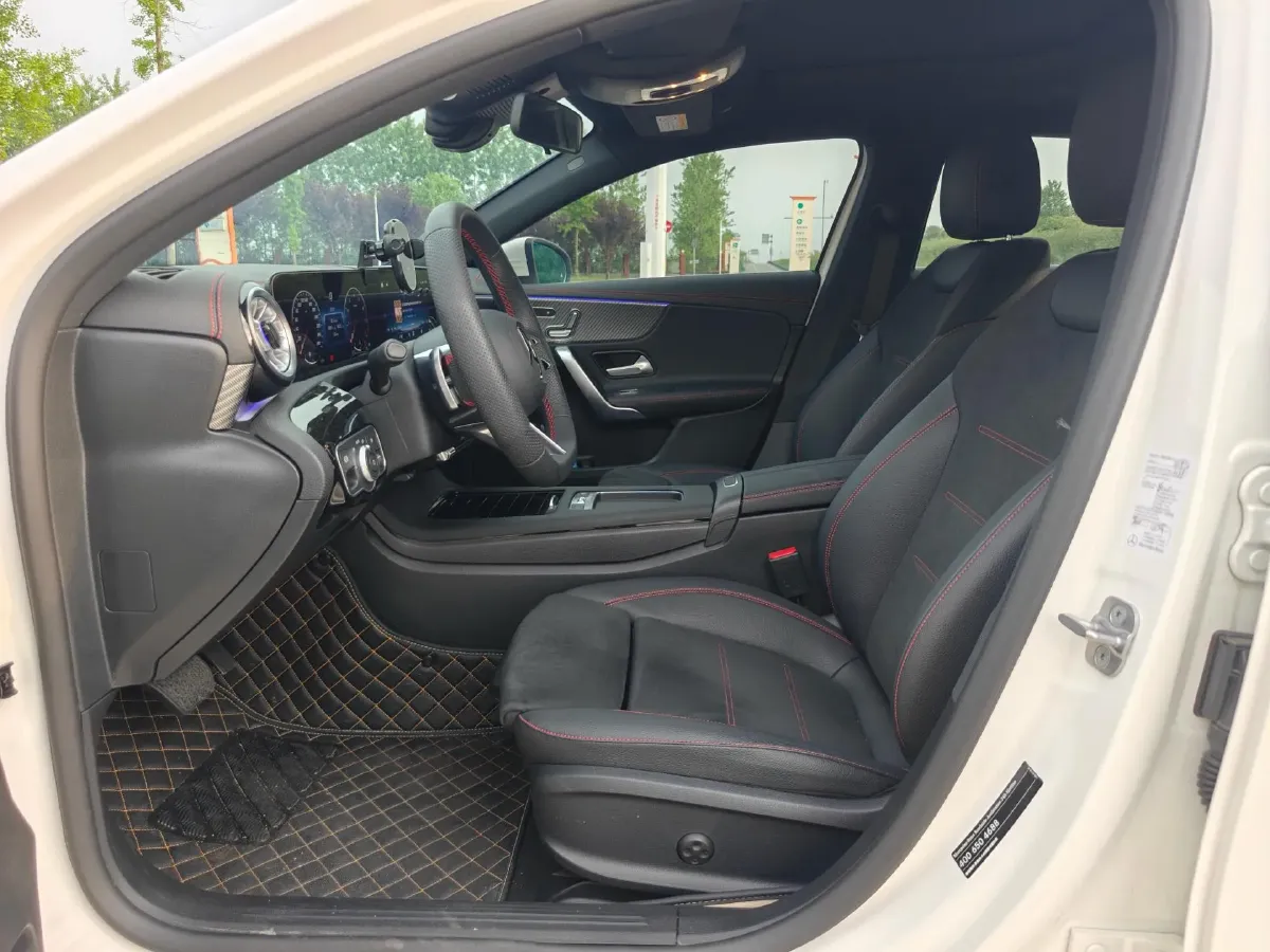 2024 Mercedes-Benz A Class 1.3T 163HP L4 7DCT,autocango,china used car exporter,china ev exporter,chinese used car exporter,chinese used ev exporter