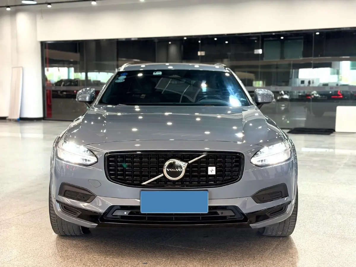 2022 Volvo V90 2.0T 250HP L4 8AT,autocango,china used car exporter,china ev exporter,chinese used car exporter,chinese used ev exporter