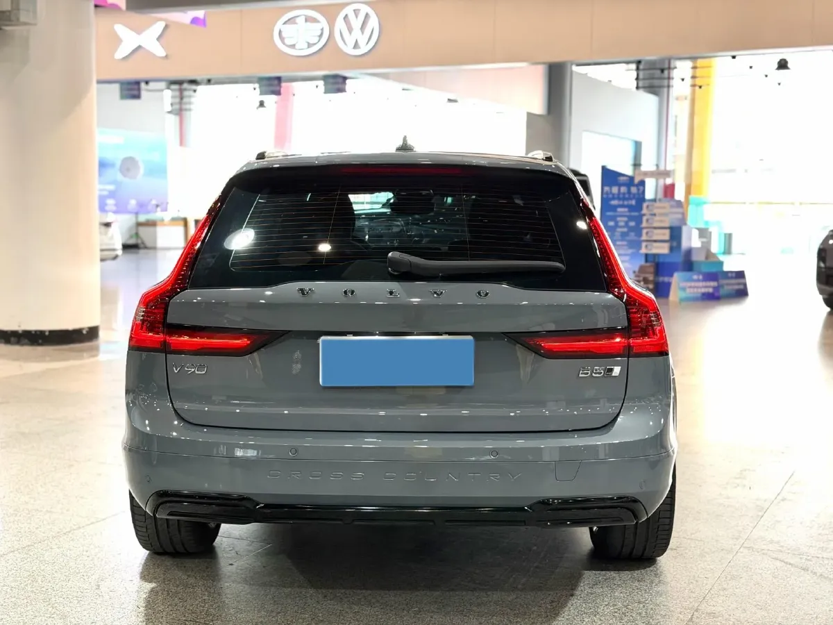 2022 Volvo V90 2.0T 250HP L4 8AT,autocango,china used car exporter,china ev exporter,chinese used car exporter,chinese used ev exporter