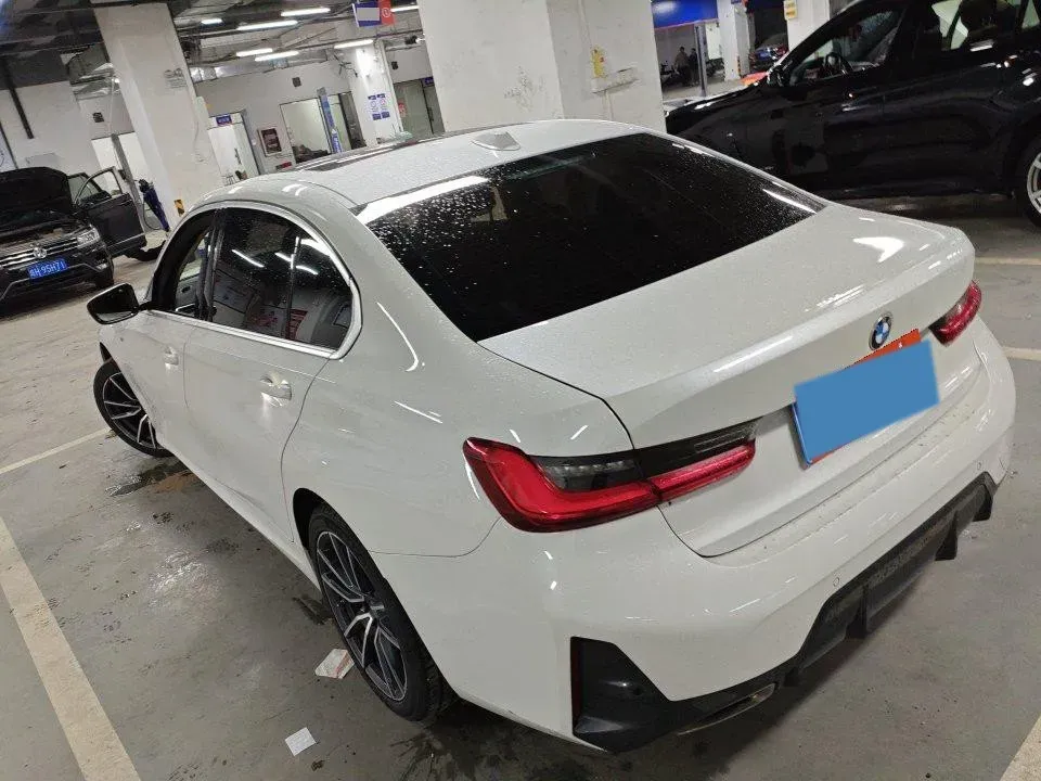 2023 BMW 3 Series 2.0T 156HP L4 8AT,autocango,china used car exporter,china ev exporter,chinese used car exporter,chinese used ev exporter