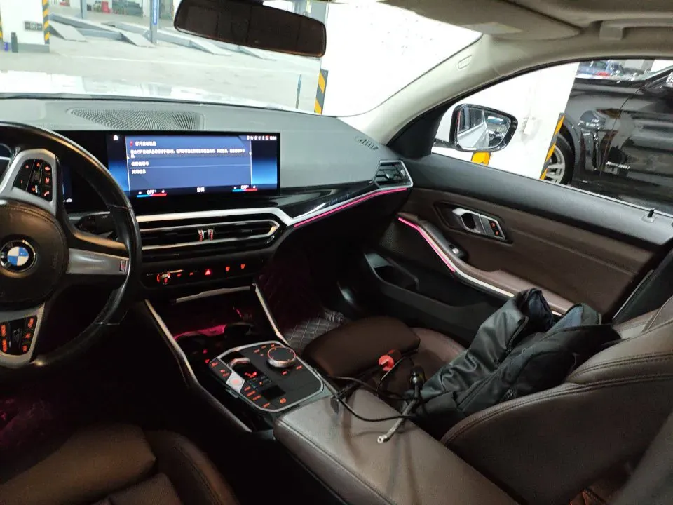2023 BMW 3 Series 2.0T 156HP L4 8AT,autocango,china used car exporter,china ev exporter,chinese used car exporter,chinese used ev exporter