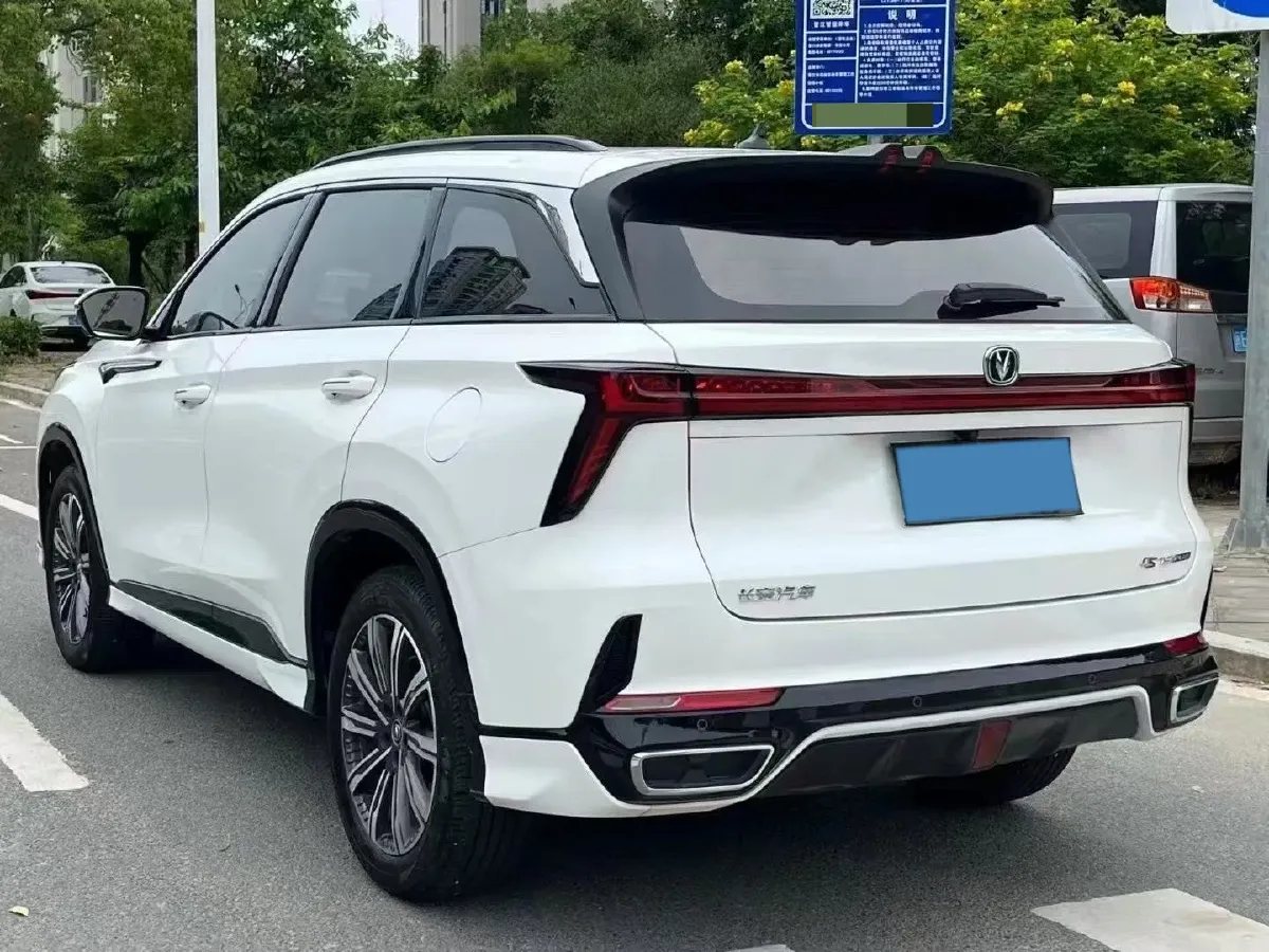 2023 ChangAn CS75 Plus 1.5T 188HP L4 8AT,autocango,china used car exporter,china ev exporter,chinese used car exporter,chinese used ev exporter