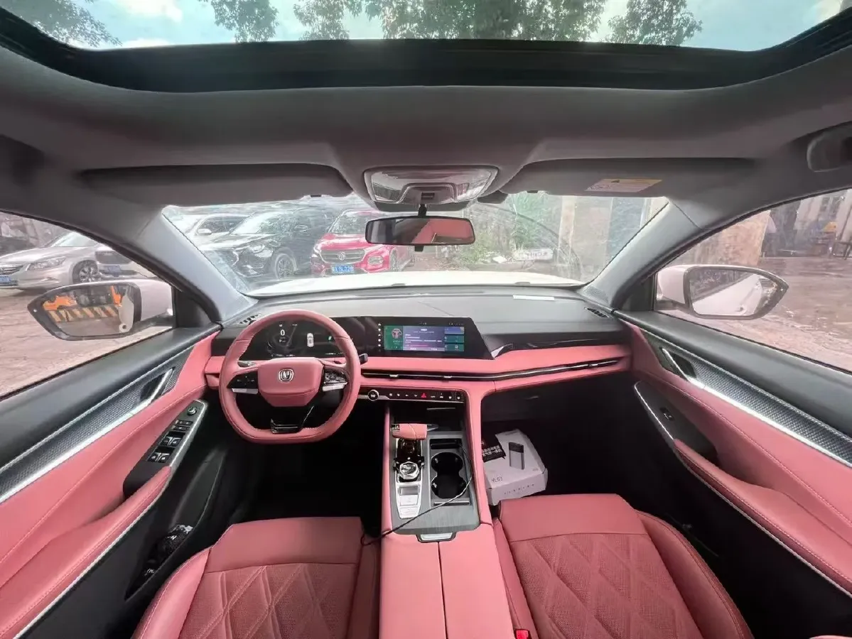 2023 ChangAn CS75 Plus 1.5T 188HP L4 8AT,autocango,china used car exporter,china ev exporter,chinese used car exporter,chinese used ev exporter