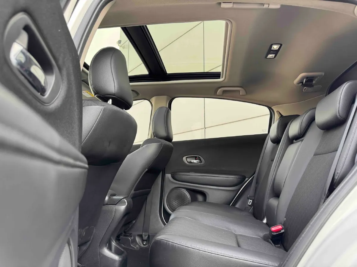 2022 Honda Vezel 1.5L 131HP L4 CVT,autocango,china used car exporter,china ev exporter,chinese used car exporter,chinese used ev exporter