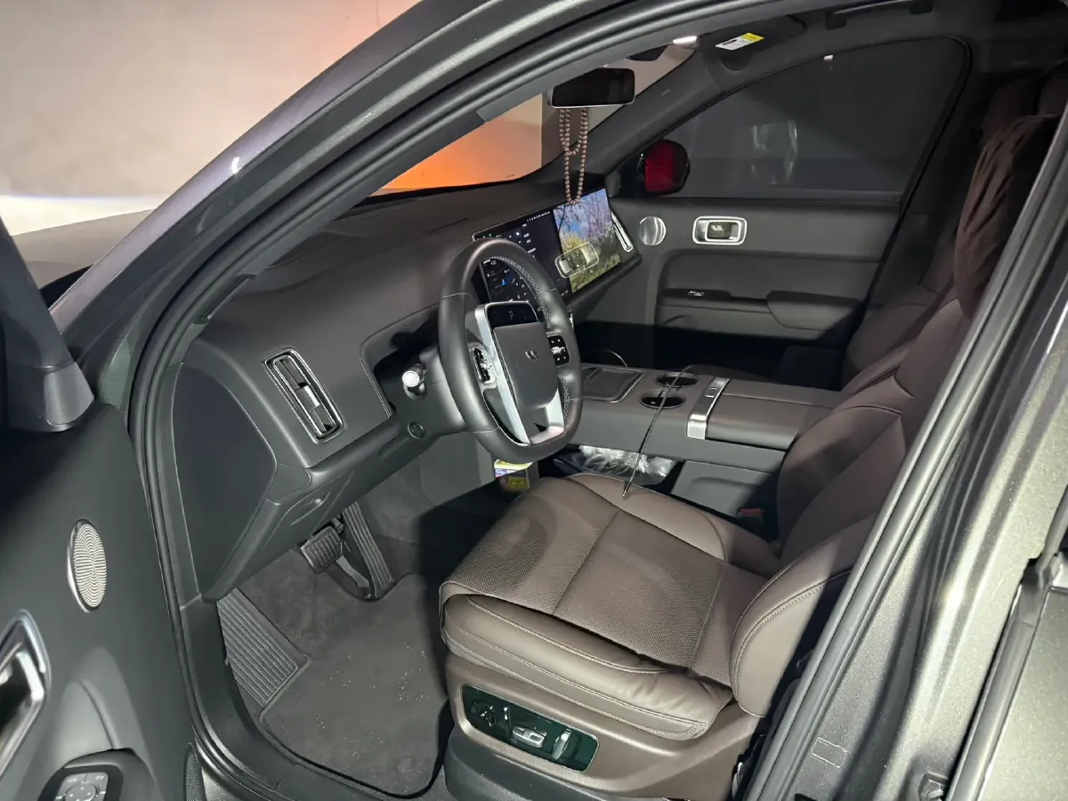 2022 Li L9 Range Extended 154HP REEV 42.6KWH,autocango,china used car exporter,china ev exporter,chinese used car exporter,chinese used ev exporter