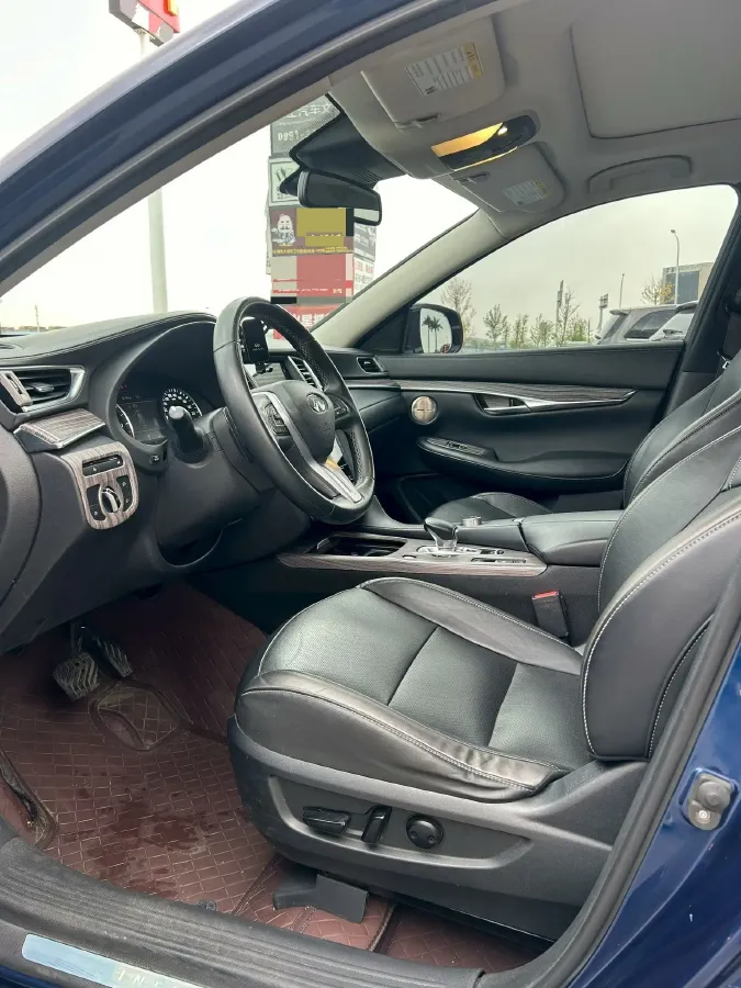 2020 Infiniti QX50 2.0T 272HP L4 CVT,autocango,china used car exporter,china ev exporter,chinese used car exporter,chinese used ev exporter