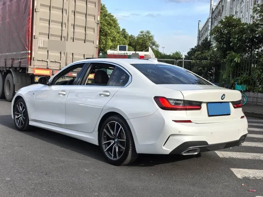 2022 BMW 3 Series 2.0T 184HP L4 8AT,autocango,china used car exporter,china ev exporter,chinese used car exporter,chinese used ev exporter