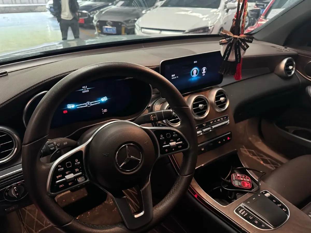 2022 Mercedes-Benz GLC Class 2.0T 258HP L4 9AT,autocango,china used car exporter,china ev exporter,chinese used car exporter,chinese used ev exporter