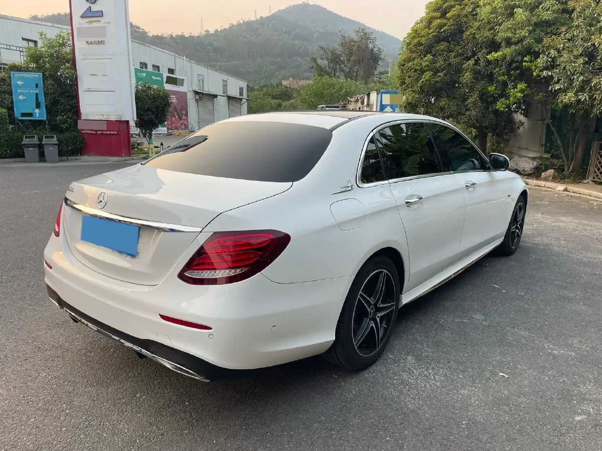 2020 Mercedes-Benz E Class 2.0T 258HP L4 9AT,autocango,china used car exporter,china ev exporter,chinese used car exporter,chinese used ev exporter