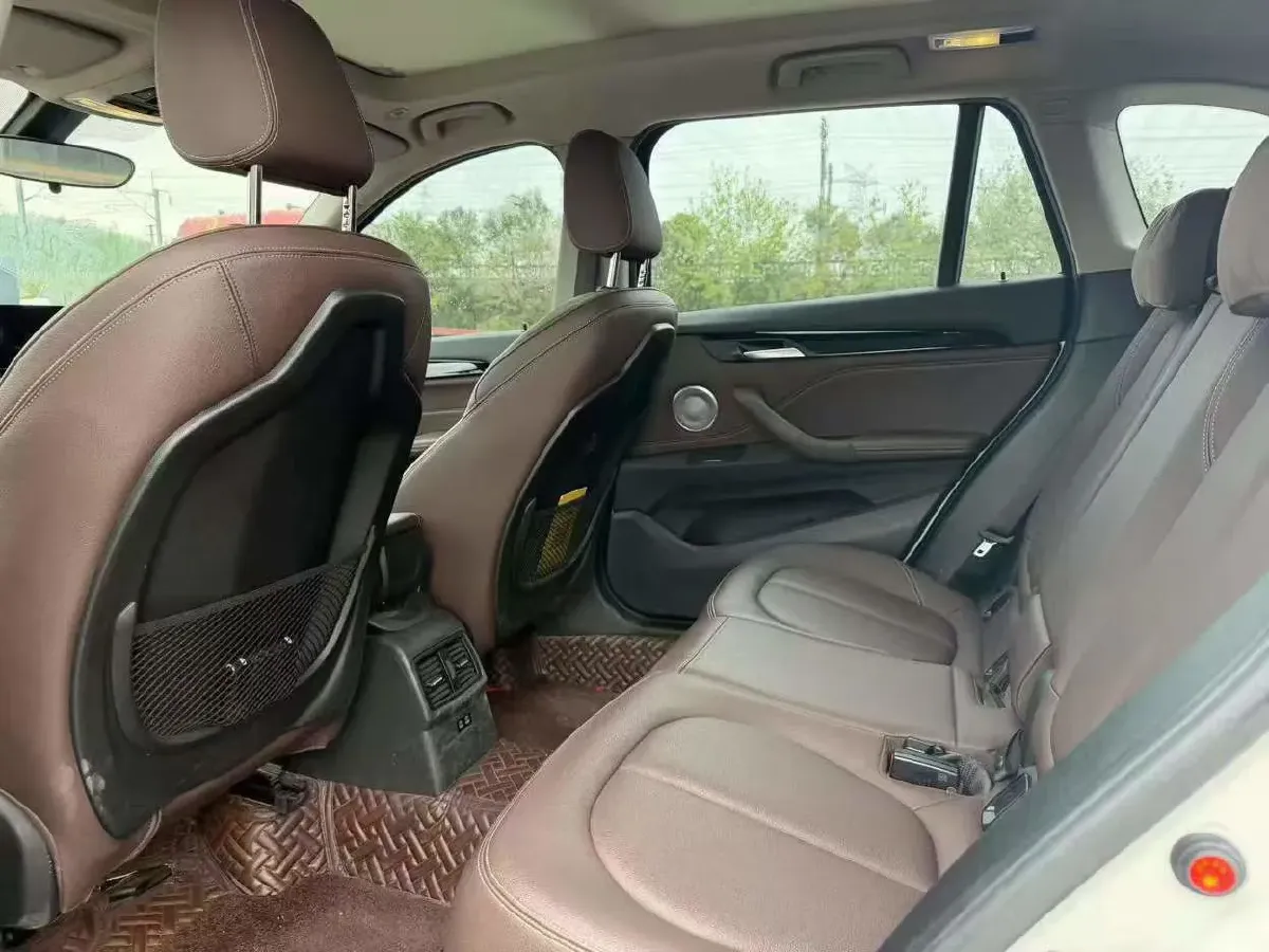 2021 BMW X1 2.0T 192HP L4 7DCT,autocango,china used car exporter,china ev exporter,chinese used car exporter,chinese used ev exporter