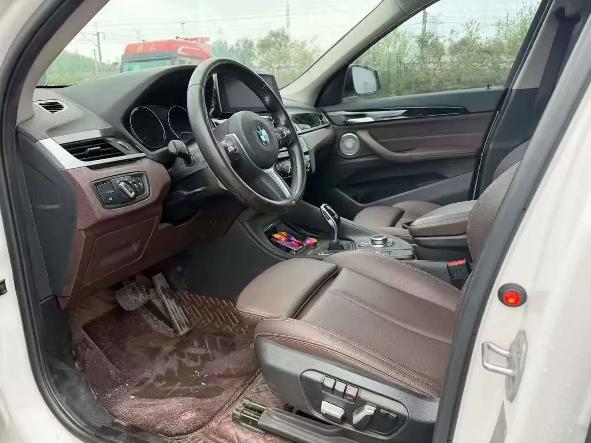 2021 BMW X1 2.0T 192HP L4 7DCT,autocango,china used car exporter,china ev exporter,chinese used car exporter,chinese used ev exporter