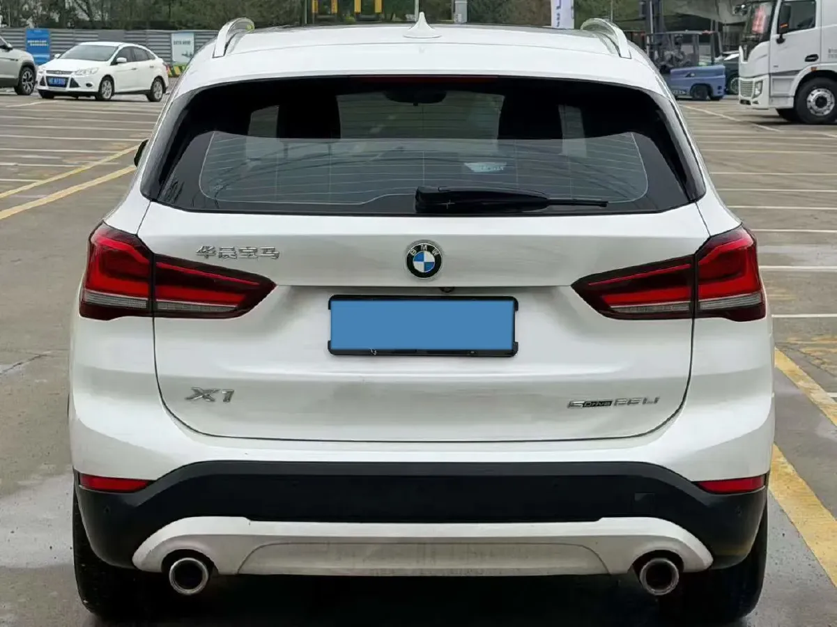 2021 BMW X1 2.0T 192HP L4 7DCT,autocango,china used car exporter,china ev exporter,chinese used car exporter,chinese used ev exporter