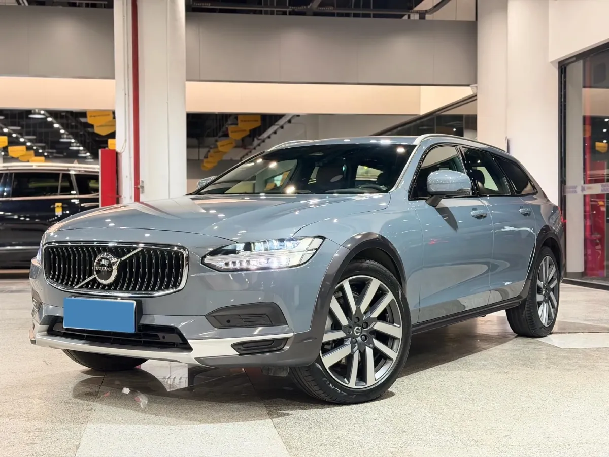 2022 Volvo V90 2.0T 250HP L4 8AT,autocango,china used car exporter,china ev exporter,chinese used car exporter,chinese used ev exporter