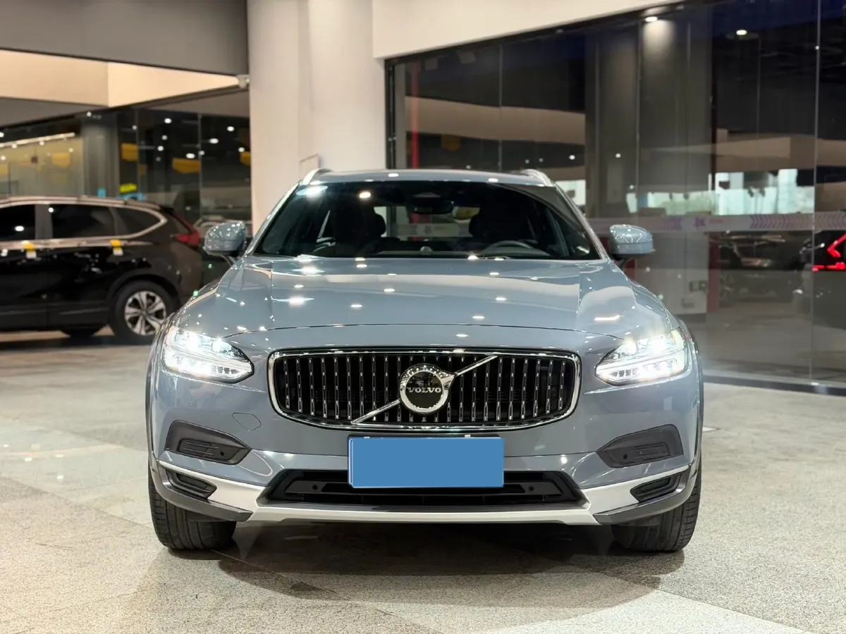 2022 Volvo V90 2.0T 250HP L4 8AT,autocango,china used car exporter,china ev exporter,chinese used car exporter,chinese used ev exporter