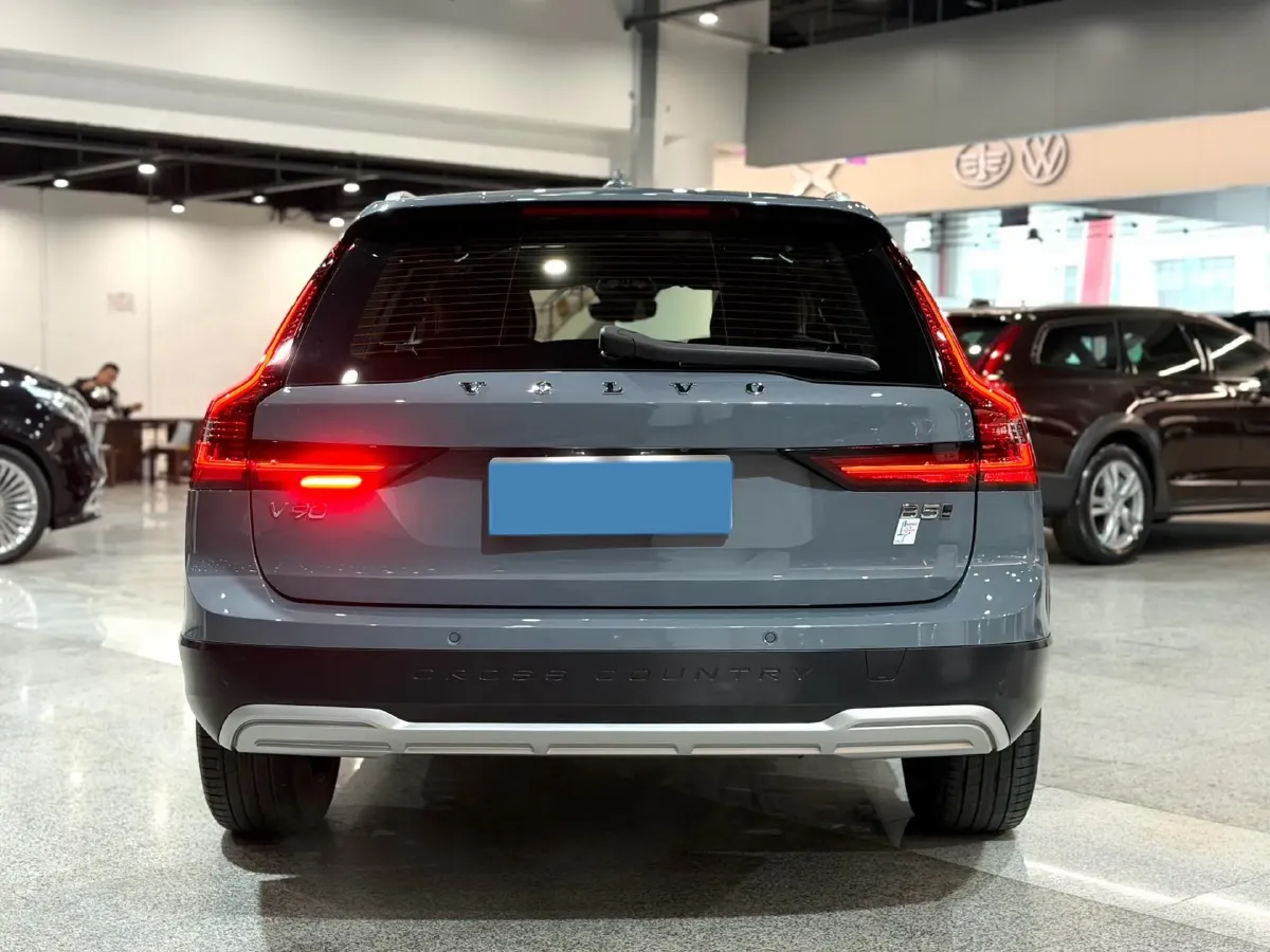 2022 Volvo V90 2.0T 250HP L4 8AT,autocango,china used car exporter,china ev exporter,chinese used car exporter,chinese used ev exporter