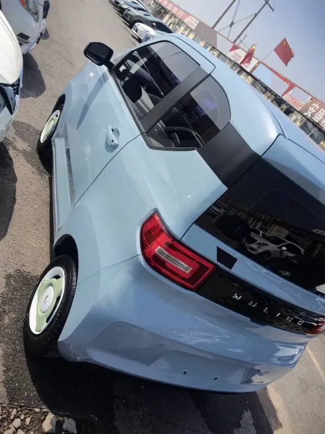 2020 WuLing HongGuang MINI EV BEV 9KWH,autocango,china used car exporter,china ev exporter,chinese used car exporter,chinese used ev exporter