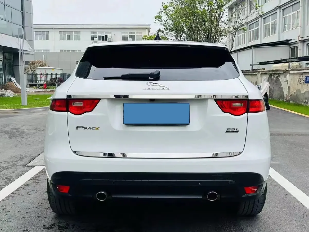 2020 Jaguar F-PACE 2.0T 250HP L4 8AT,autocango,china used car exporter,china ev exporter,chinese used car exporter,chinese used ev exporter