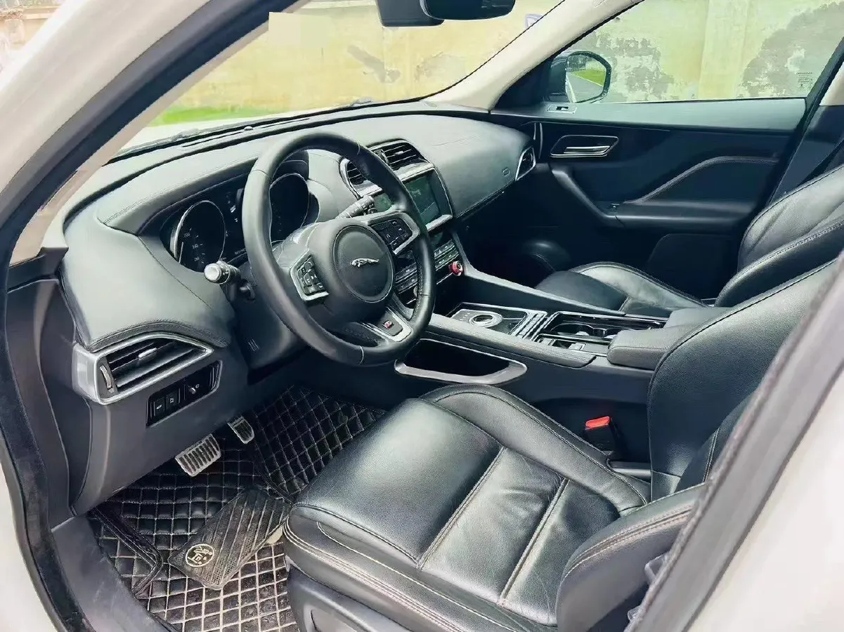 2020 Jaguar F-PACE 2.0T 250HP L4 8AT,autocango,china used car exporter,china ev exporter,chinese used car exporter,chinese used ev exporter