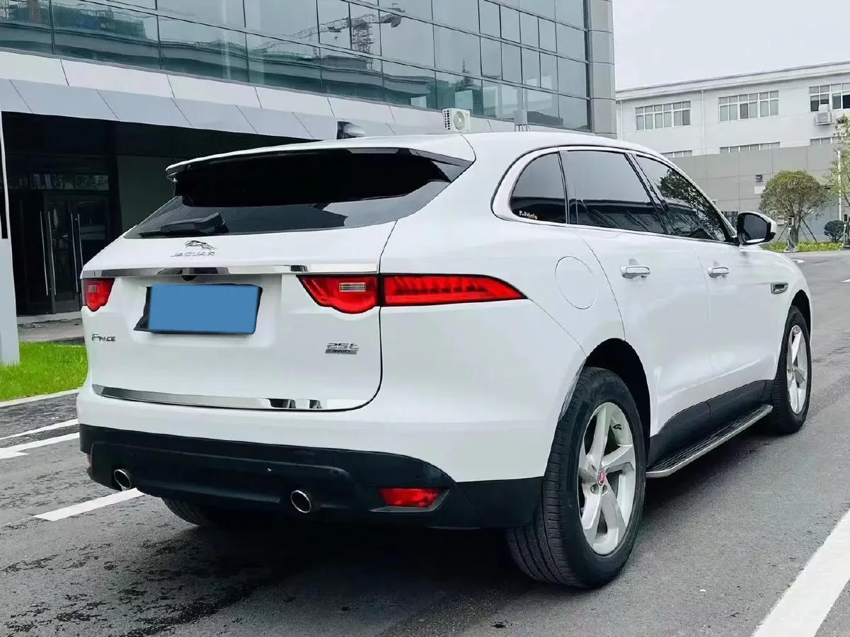 2020 Jaguar F-PACE 2.0T 250HP L4 8AT,autocango,china used car exporter,china ev exporter,chinese used car exporter,chinese used ev exporter