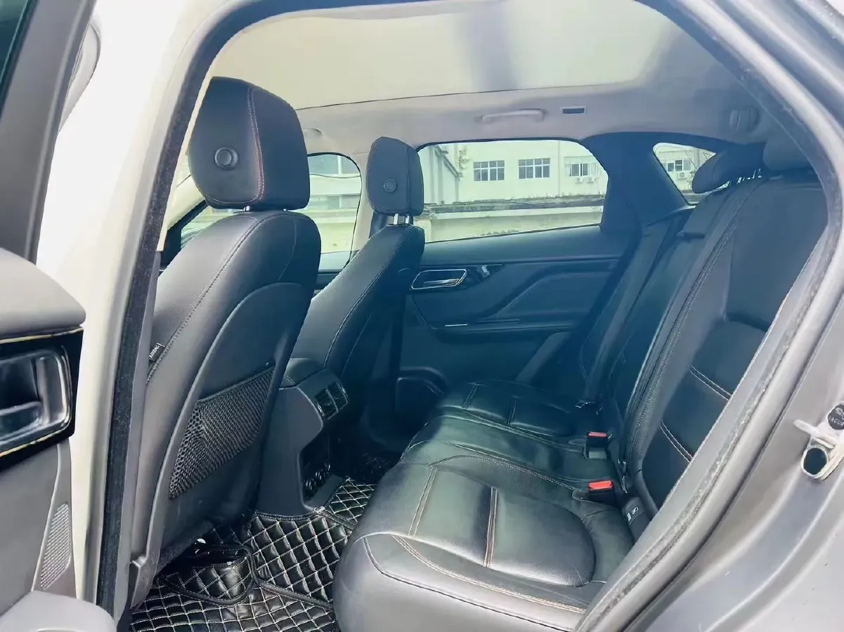 2020 Jaguar F-PACE 2.0T 250HP L4 8AT,autocango,china used car exporter,china ev exporter,chinese used car exporter,chinese used ev exporter